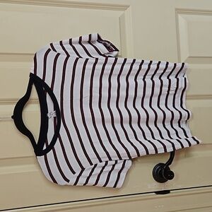 🪅 White shirt with red and blue stripes